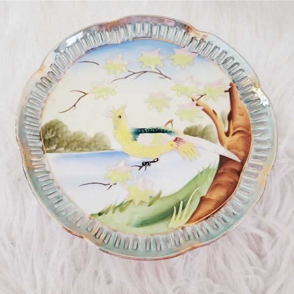 Artmark Japan vintage reticulated plate. - Picture 1 of 4